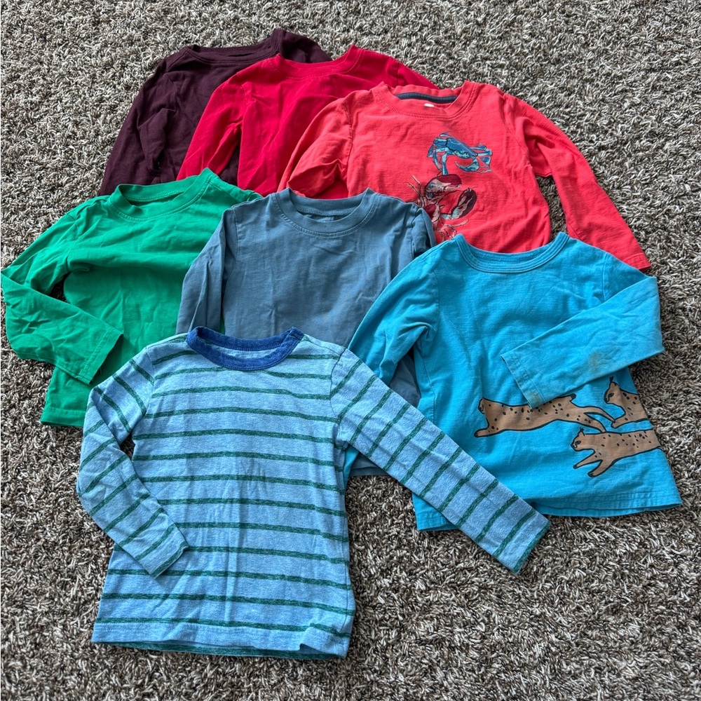 Lot of 2T long sleeve shirts 👕